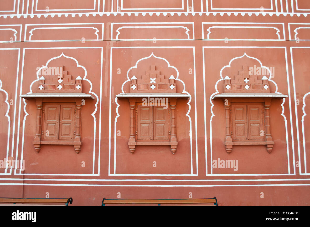 Windows, City Palace, a Jaipur, India Foto Stock