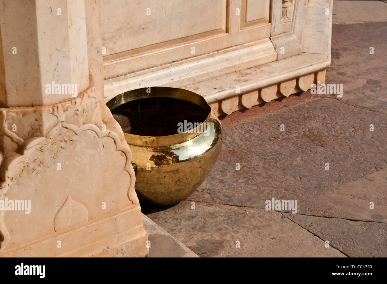Vaso in ottone, City Palace, a Jaipur, India Foto Stock