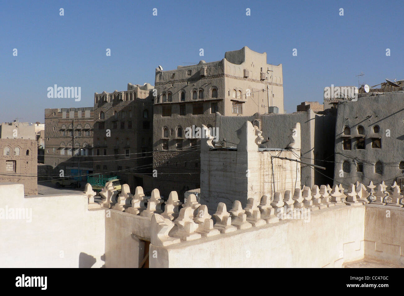 Al-Amiriya è una cinquecentesca di madrasa (istituto di istruzione) situato in rada, Yemen. Foto Stock