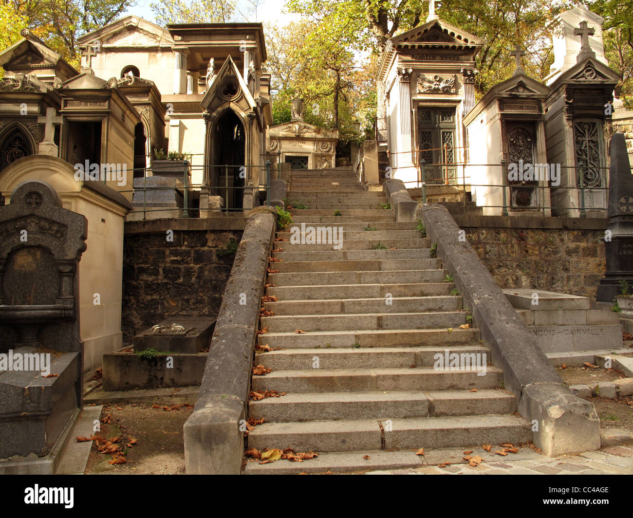 Il cimitero di Pere-Lachaise, Parigi, Francia, è il più grande cimitero di Parigi Foto Stock