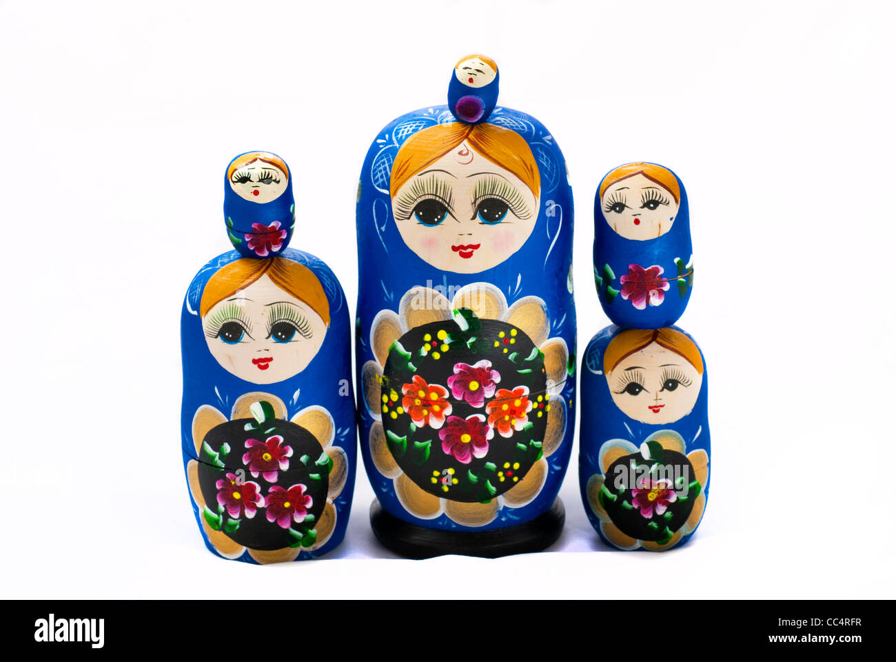 Questi poco bambole russe sono impilati e pronti a giocare con Foto Stock