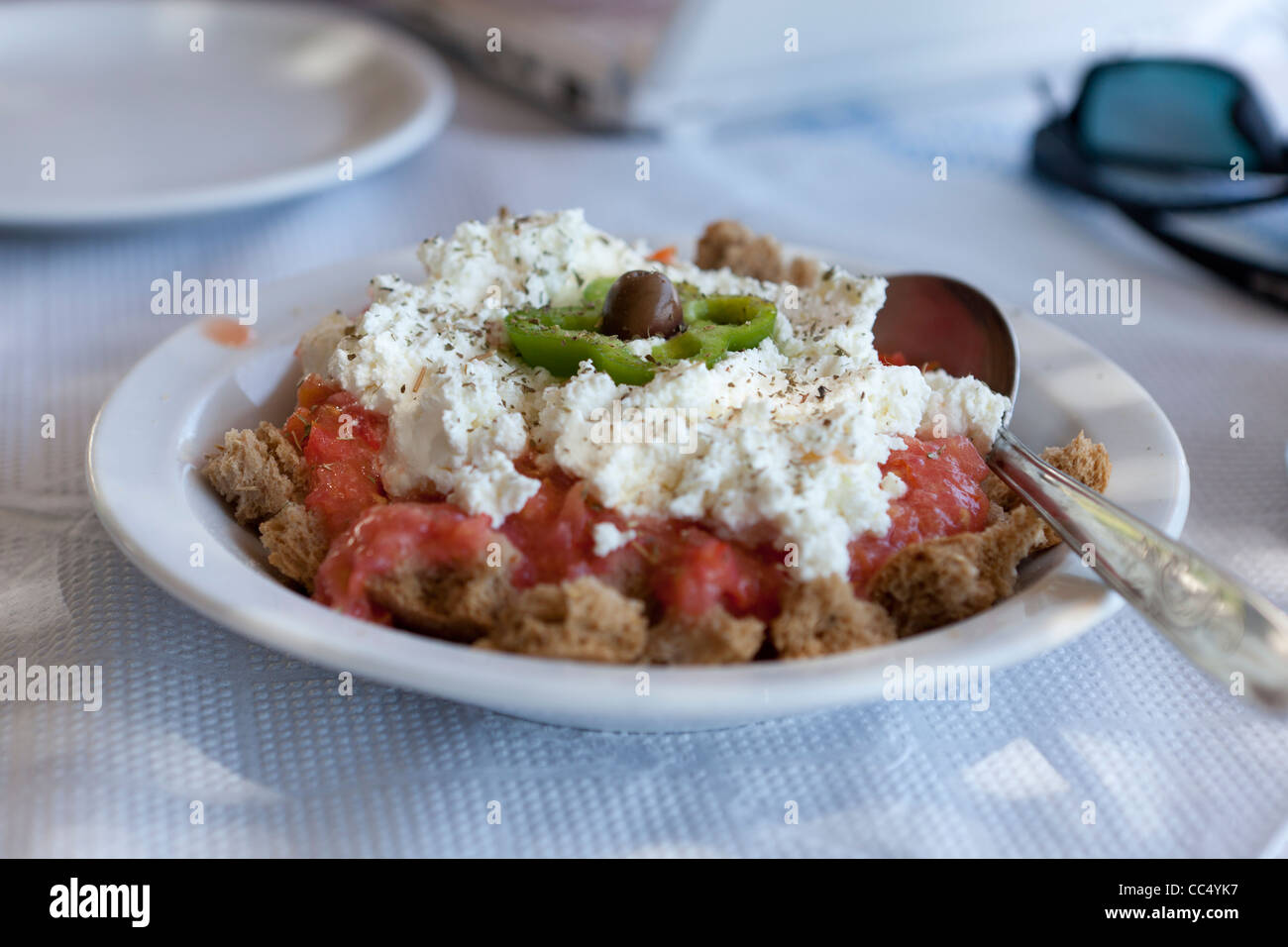 Piatto tipico del sud della cucina cretese. Foto Stock