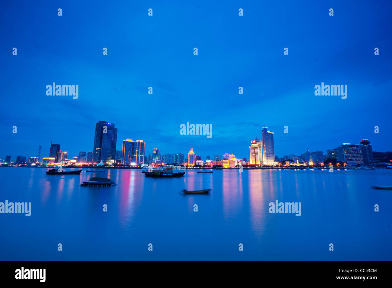 Isola di Xiamen notte scape ,provincia del Fujian,Cina Foto Stock