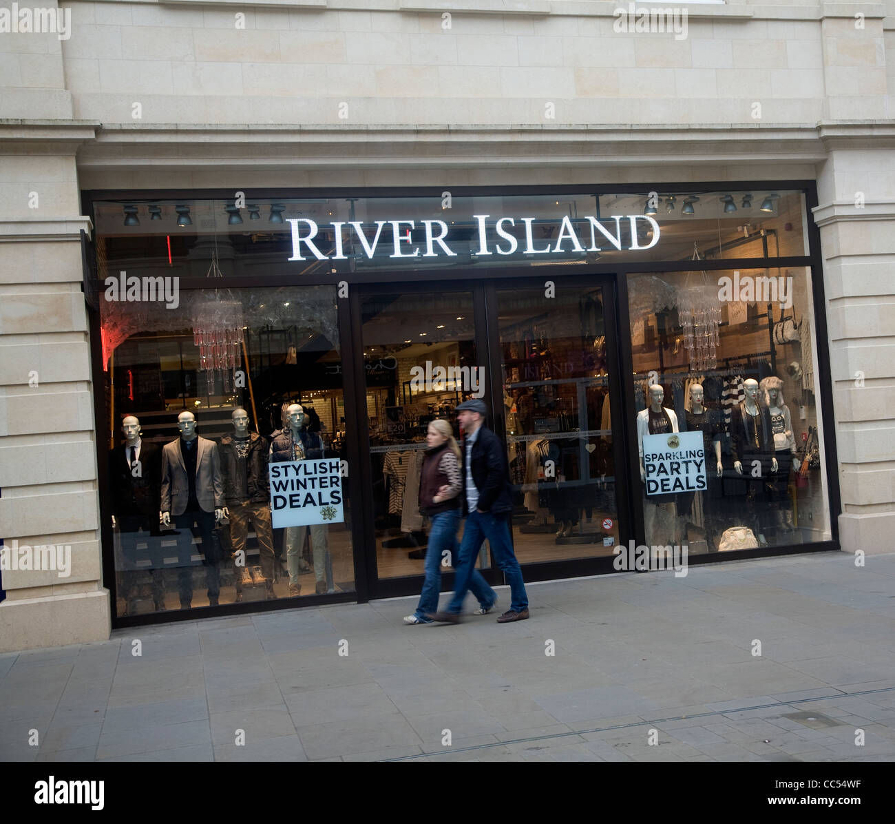Isola di fiume shop, Southgate shopping centre, bagno, Inghilterra Foto Stock