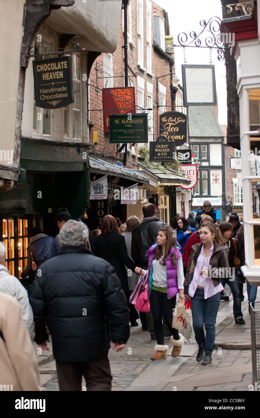 Il Caos via medievale di York, Inghilterra. Foto Stock