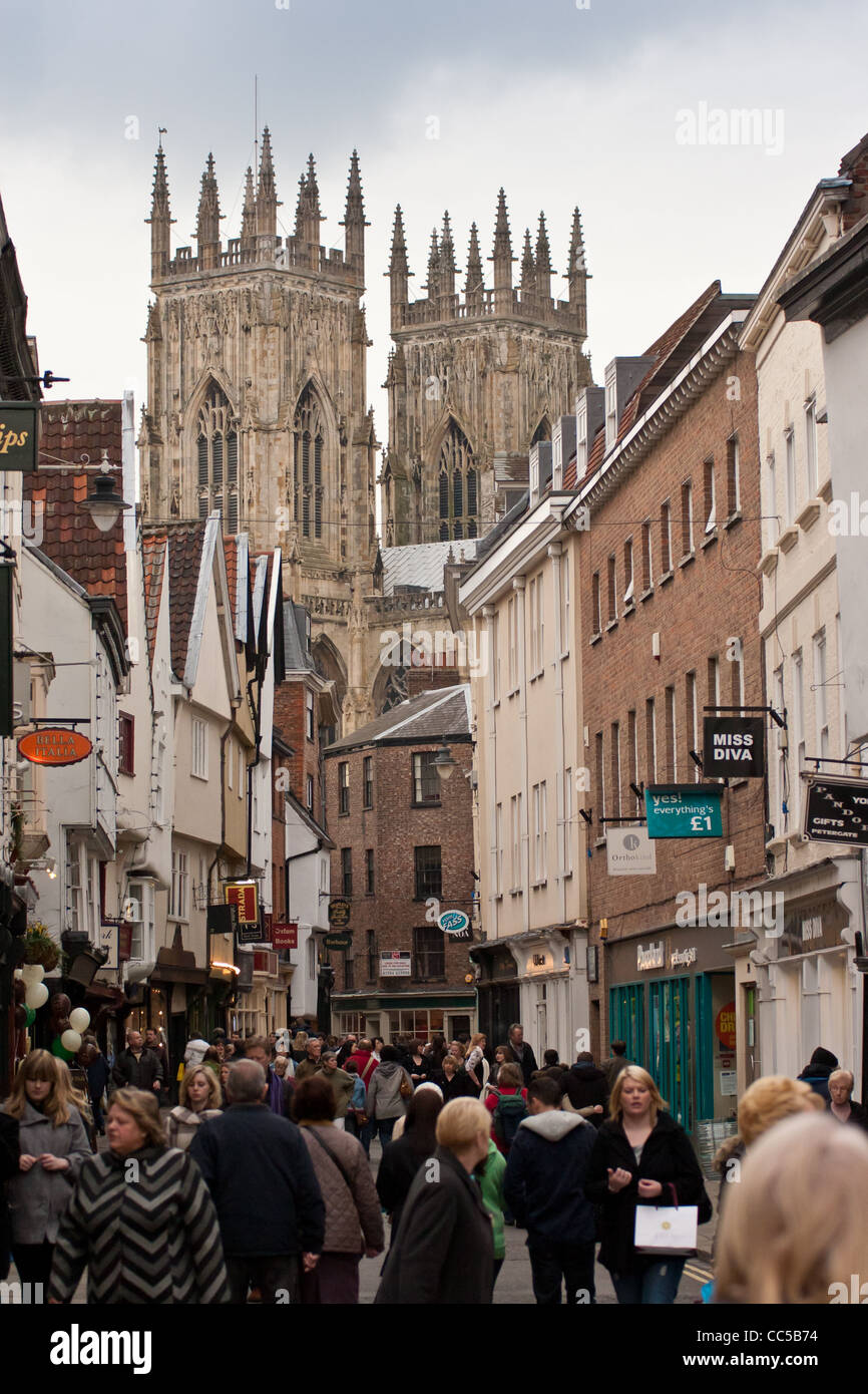 Il Caos via medievale di York, Inghilterra. Foto Stock