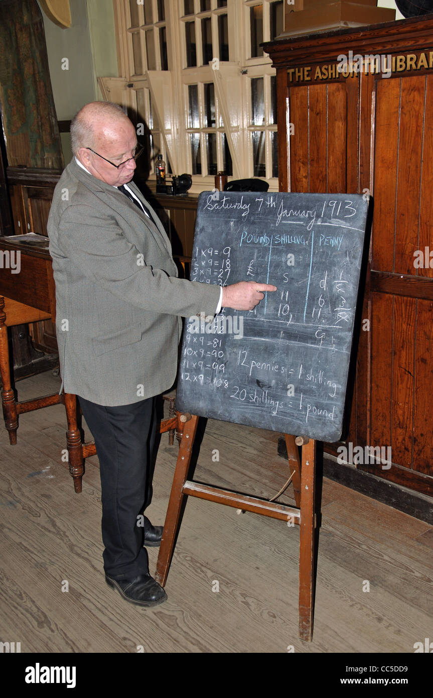 Edwardian classe a Beamish, l'Inghilterra del Nord Open Air Museum vicino a Stanley, County Durham, England, Regno Unito Foto Stock