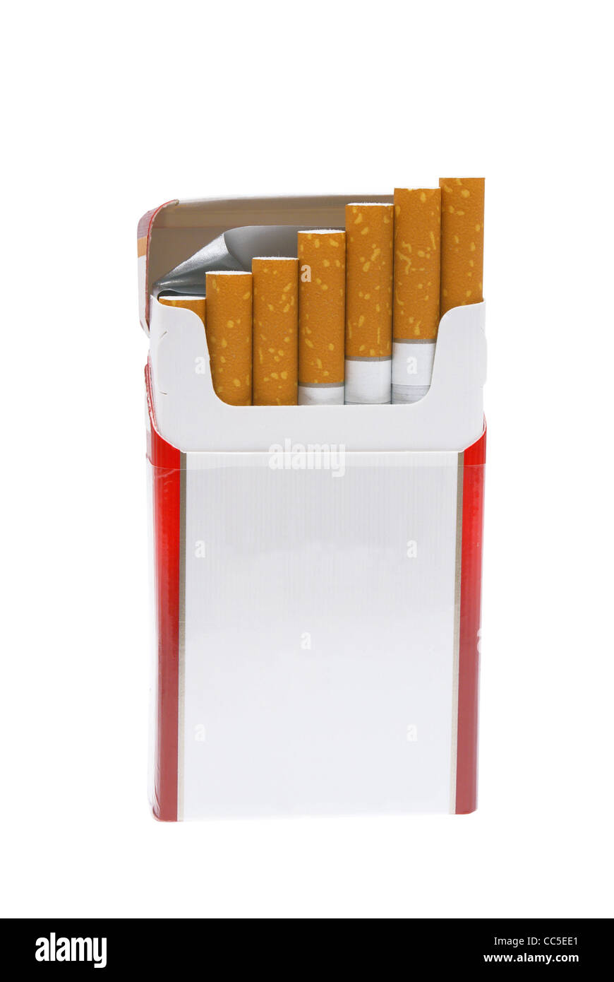 Aprire il pacco di sigarette. Foto Stock