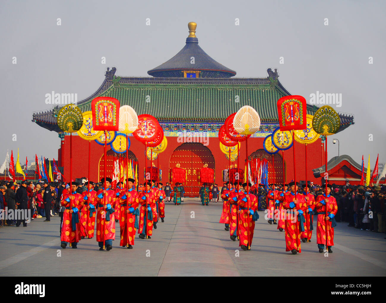 Adorando il cielo cerimonia al Tempio del Paradiso, Pechino, Cina Foto Stock