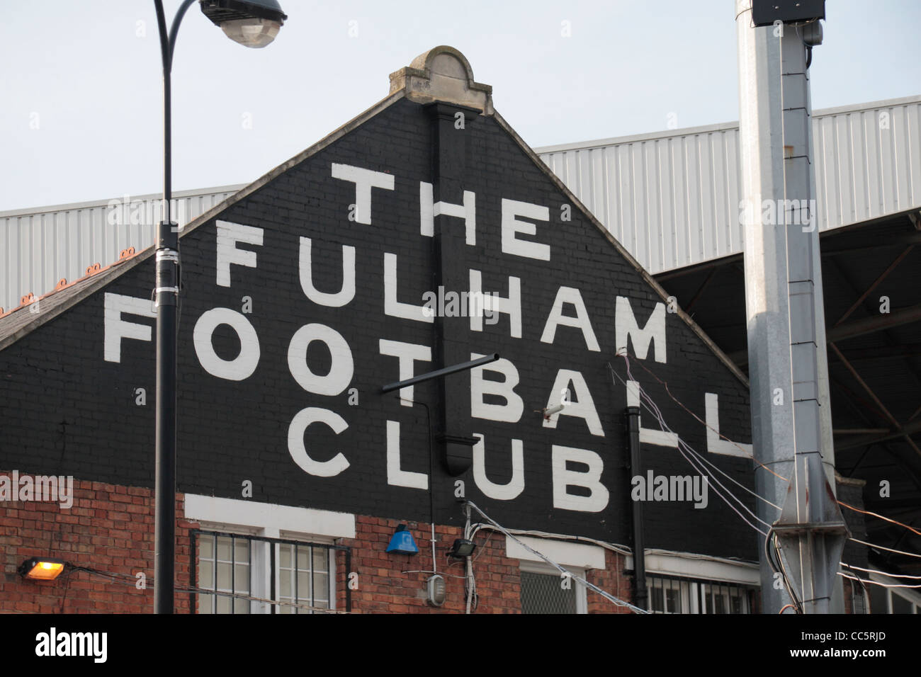 Il nome di Fulham Football Club su Craven Cottage, casa di Fulham Football Club, West London, Regno Unito. Foto Stock