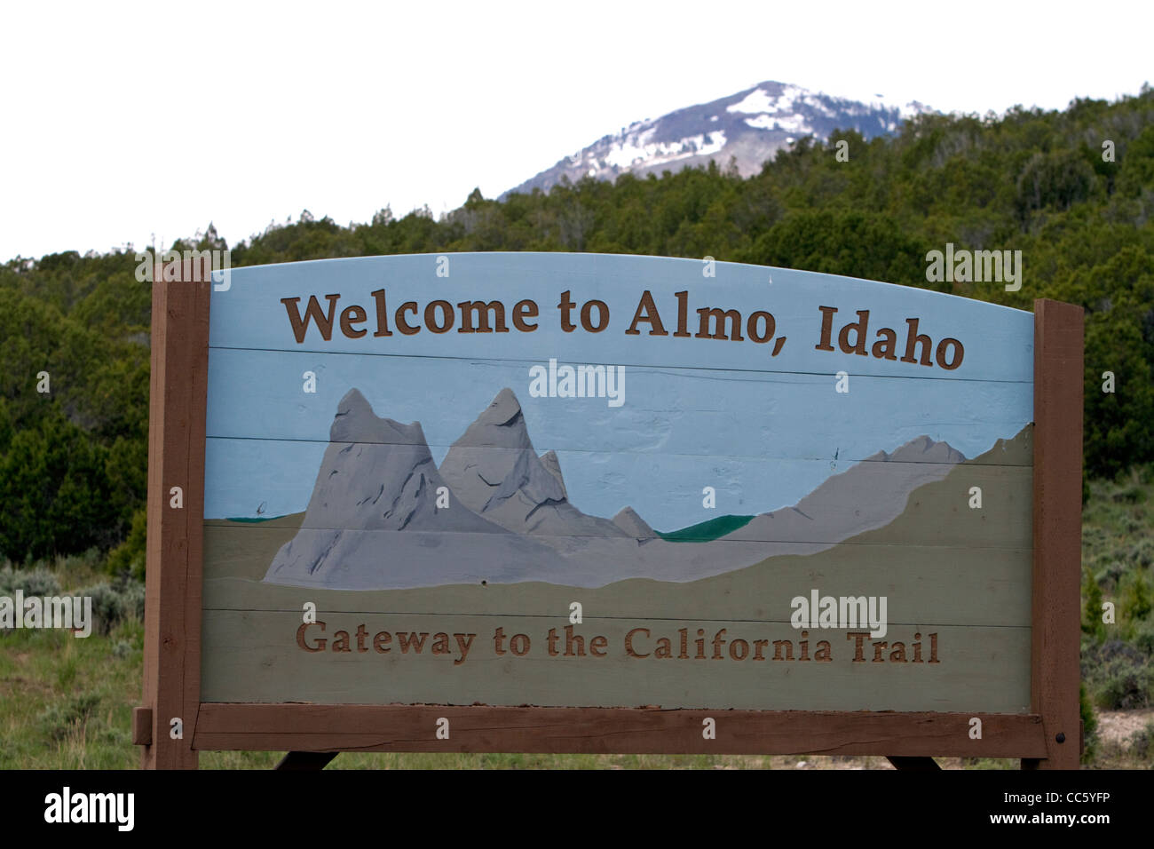 Benvenuto a Almo, Idaho cartello stradale Idaho lungo la statale 77. Foto Stock