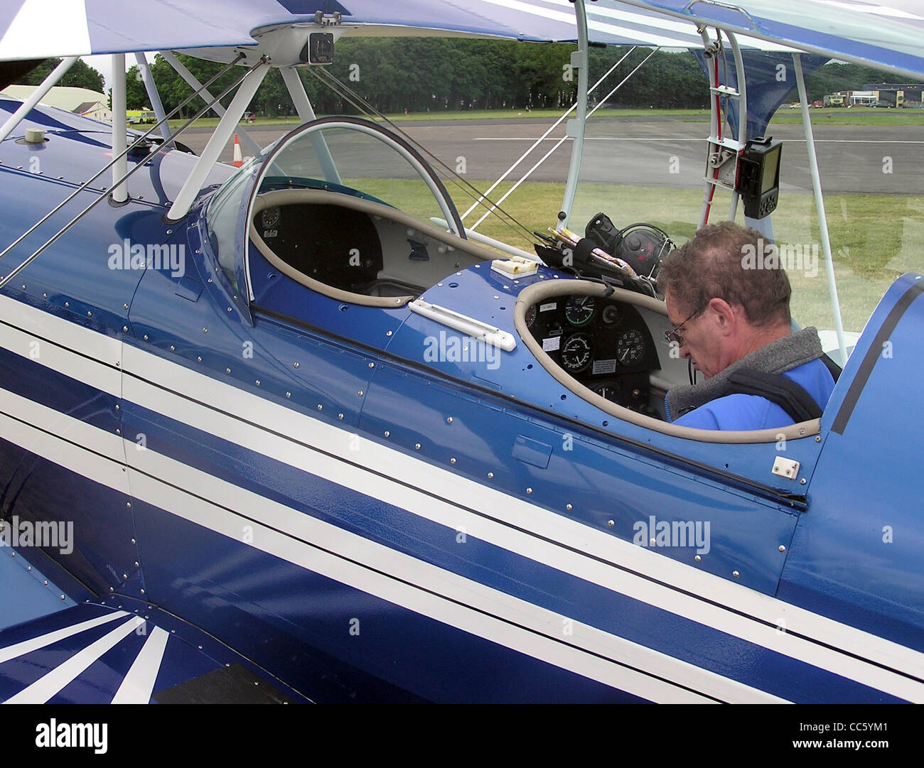 Cockpit di Pitts S-2A (con noi Registrazione N74DC) a Kemble Airfield, Gloucestershire, Inghilterra. Foto Stock