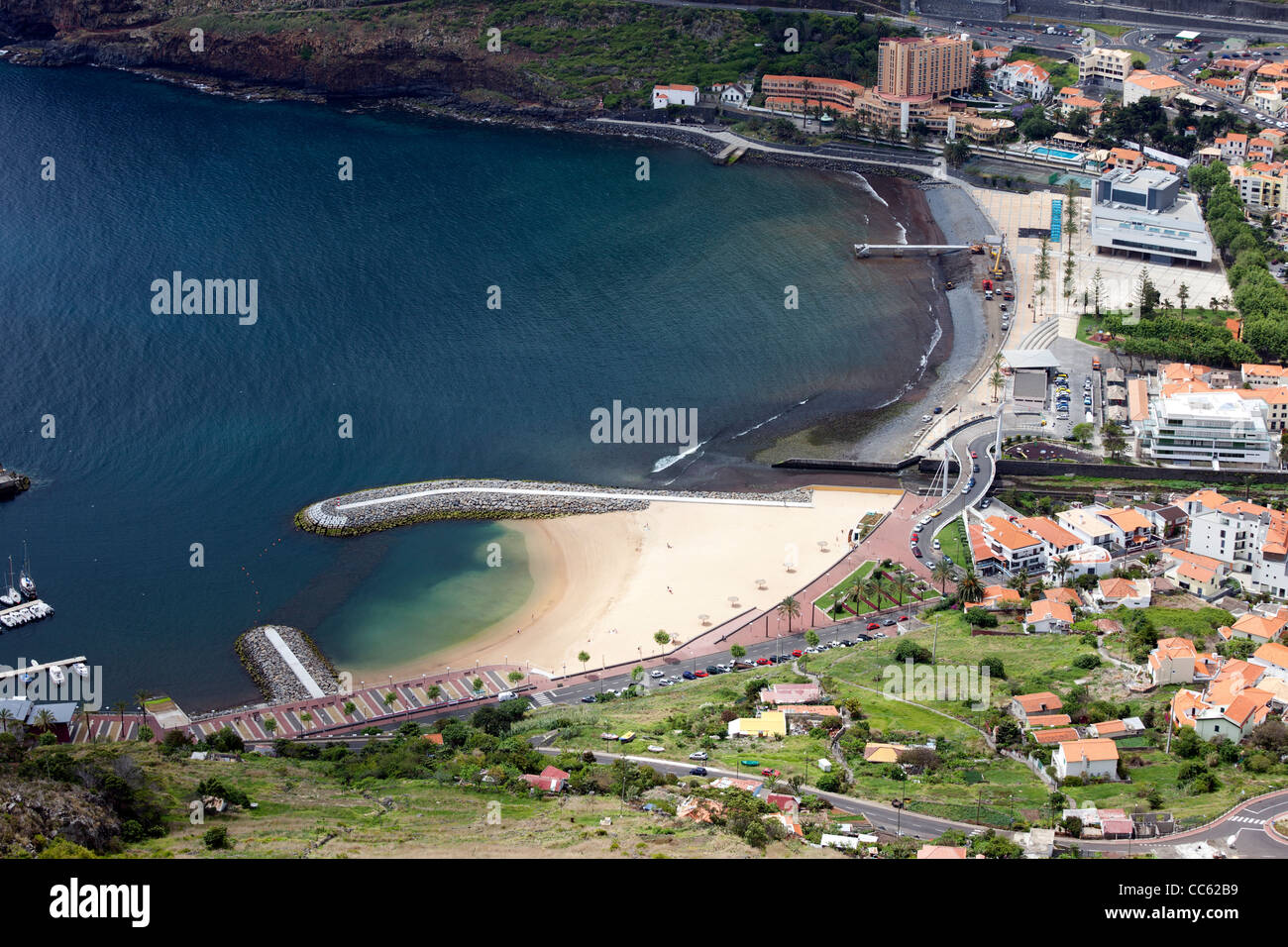 Riva del mare da Funchal a Madeira Foto Stock