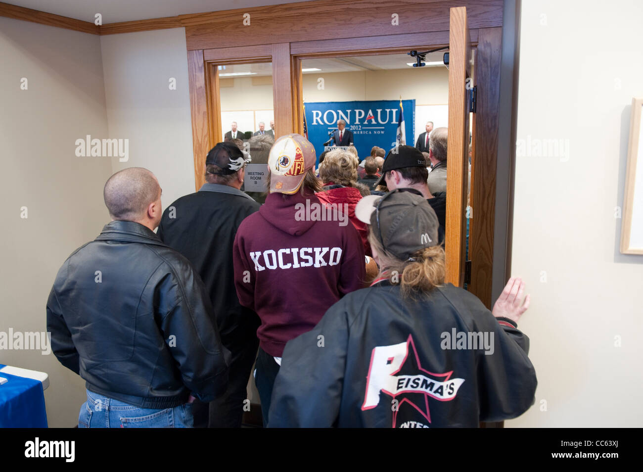 Il repubblicano candidato presidenziale candidato Ron Paul's sostenitori in un pranzo interruzione della campagna nel centro di Sioux Iowa Foto Stock