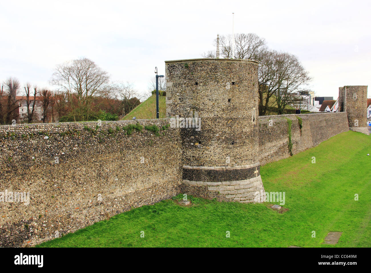 Le mura che circondano la città di Canterbury centro in Kent, Inghilterra Foto Stock
