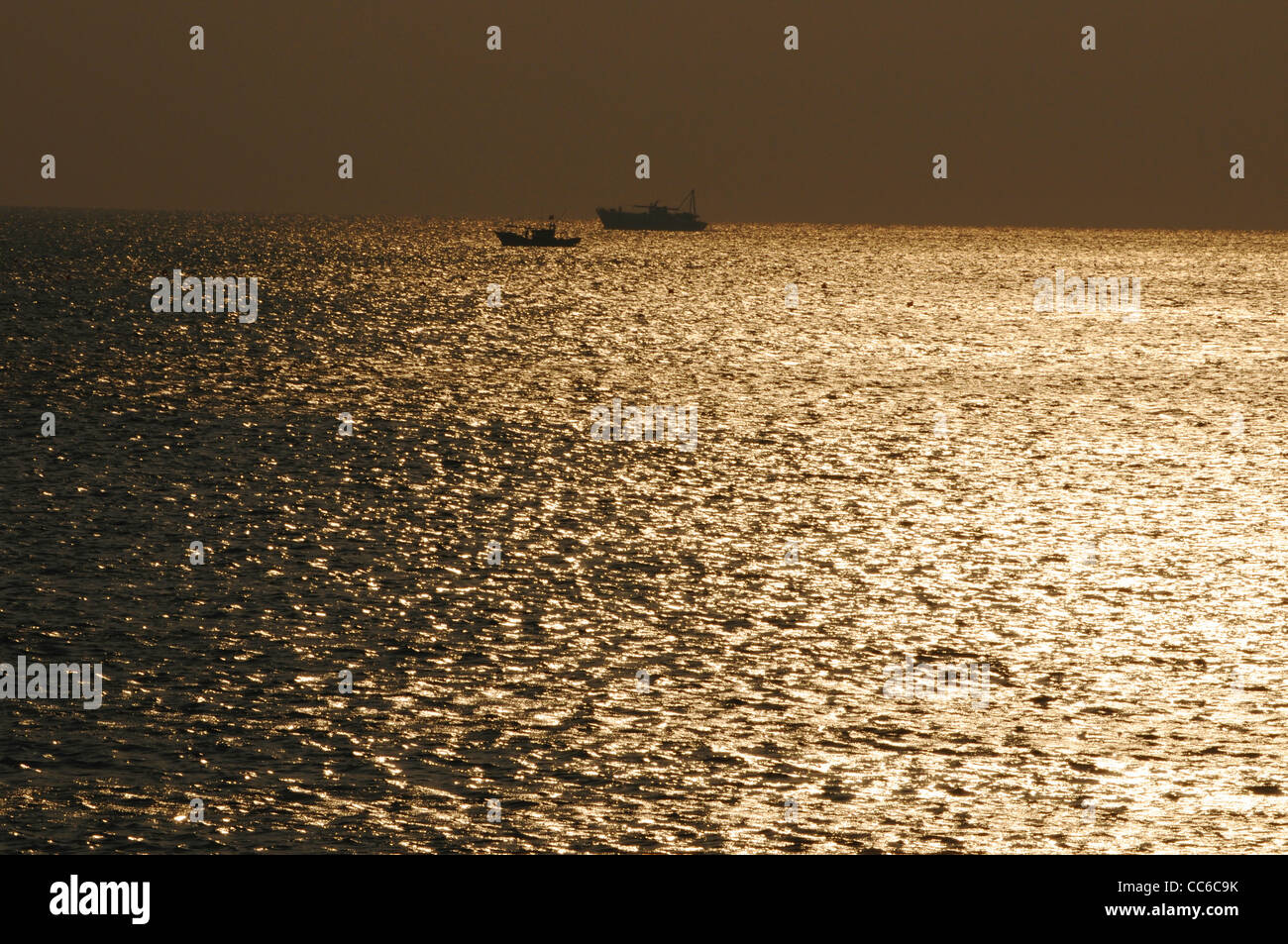 Sul mare del sud della Cina al tramonto, Beihai Guangxi, , Cina Foto Stock