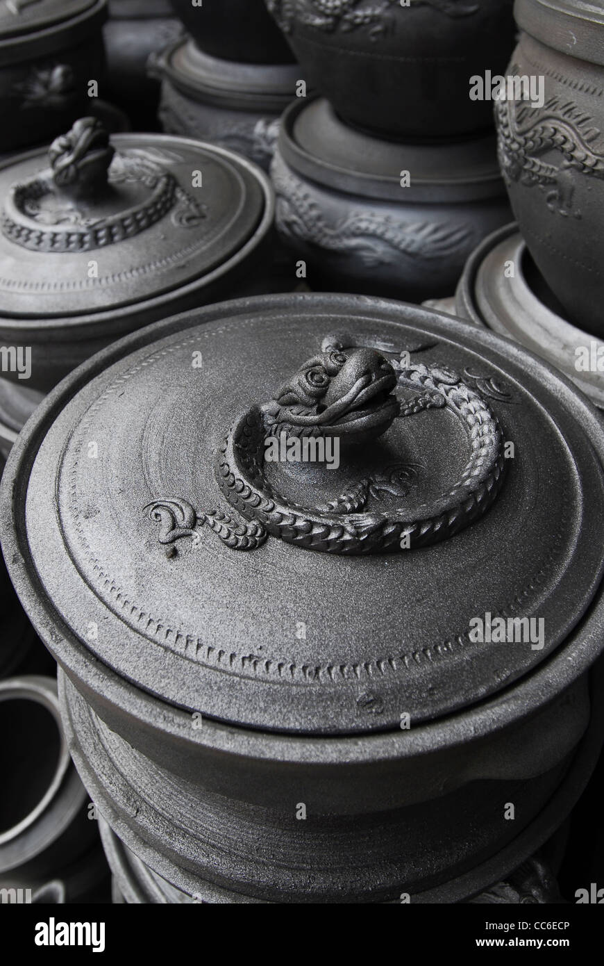 Smaltato nero ceramica, Yingjing, Yaan, Sichuan , Cina Foto Stock