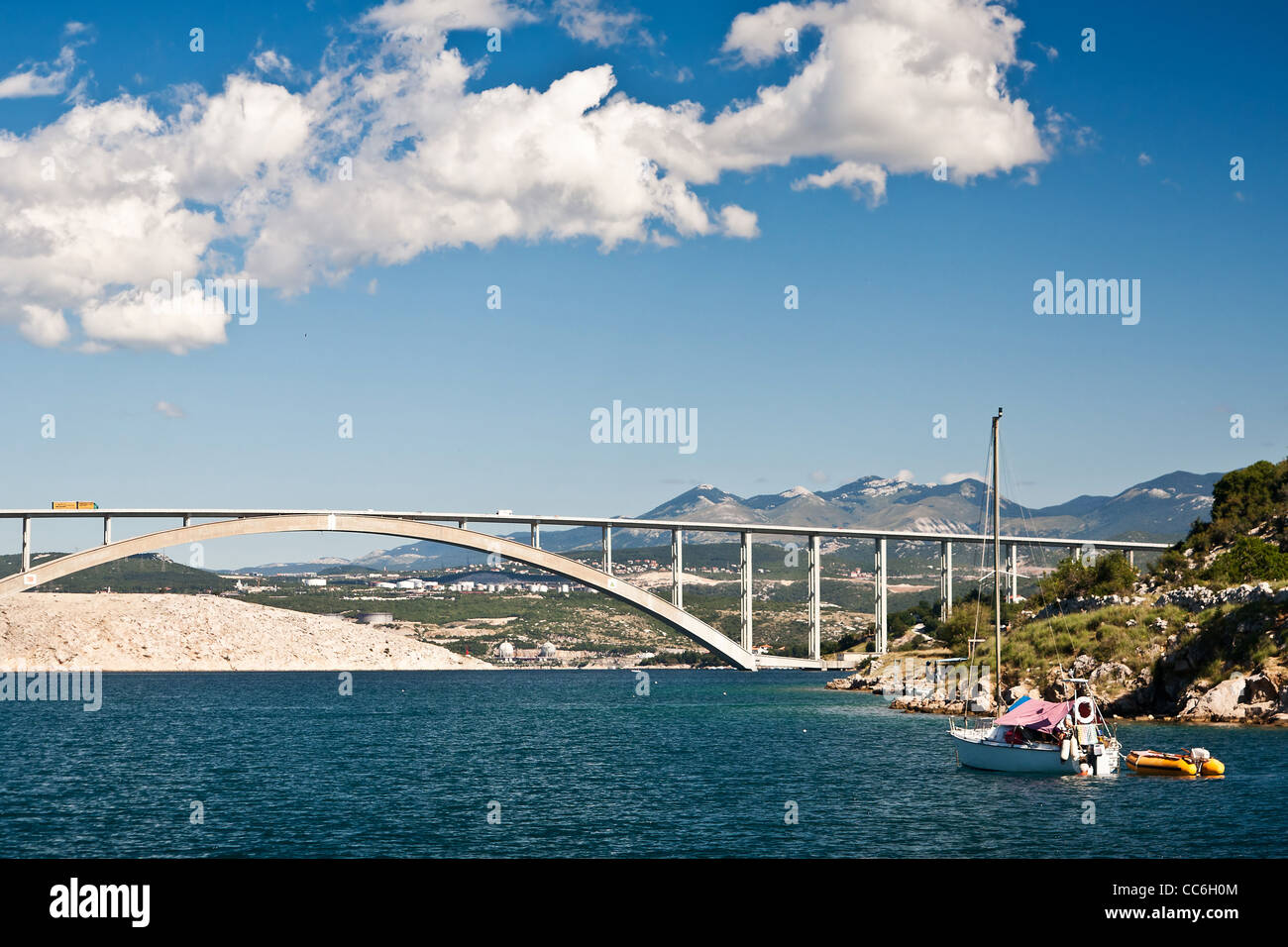 Il ponte sulla isola di Krk - Croazia Foto Stock