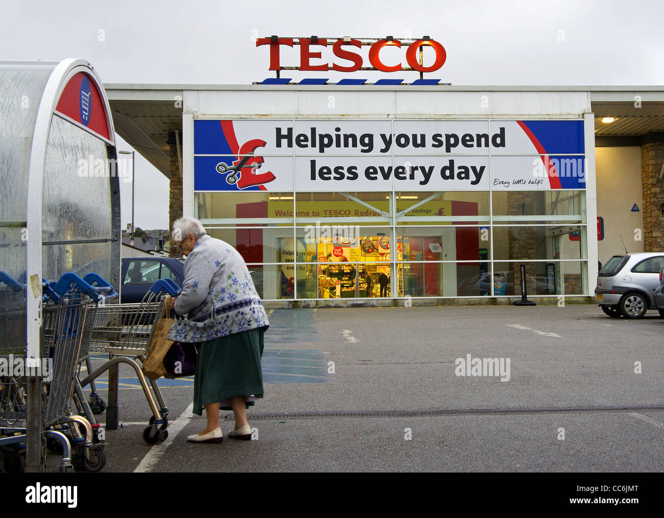 Un negozio Tesco in Cornwall, Regno Unito Foto Stock
