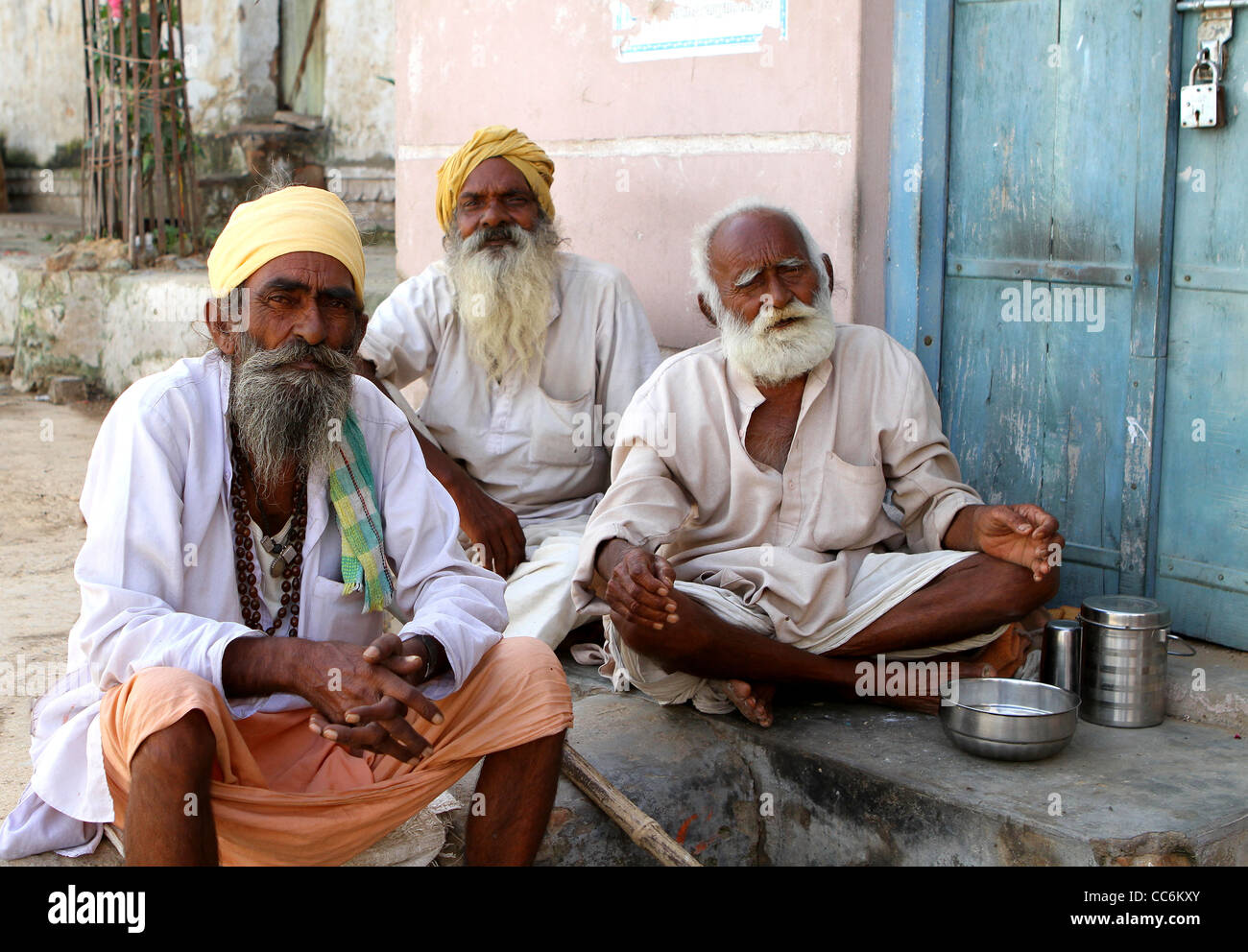 Tre barbuto Santo uomini in Pushkar. Il Rajasthan. India Foto Stock