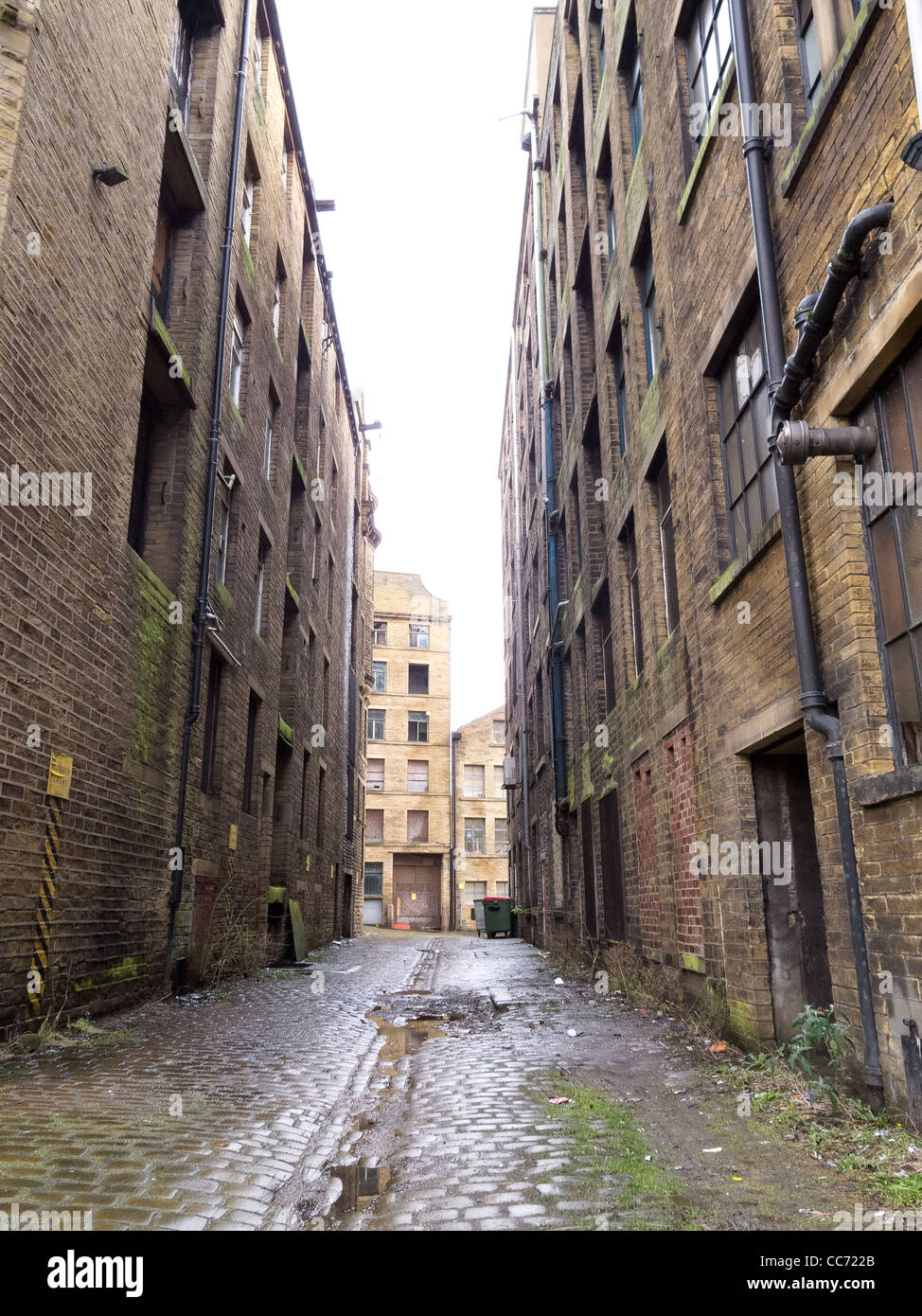 Un vicolo nel distretto di Mulino di Bradford Foto Stock