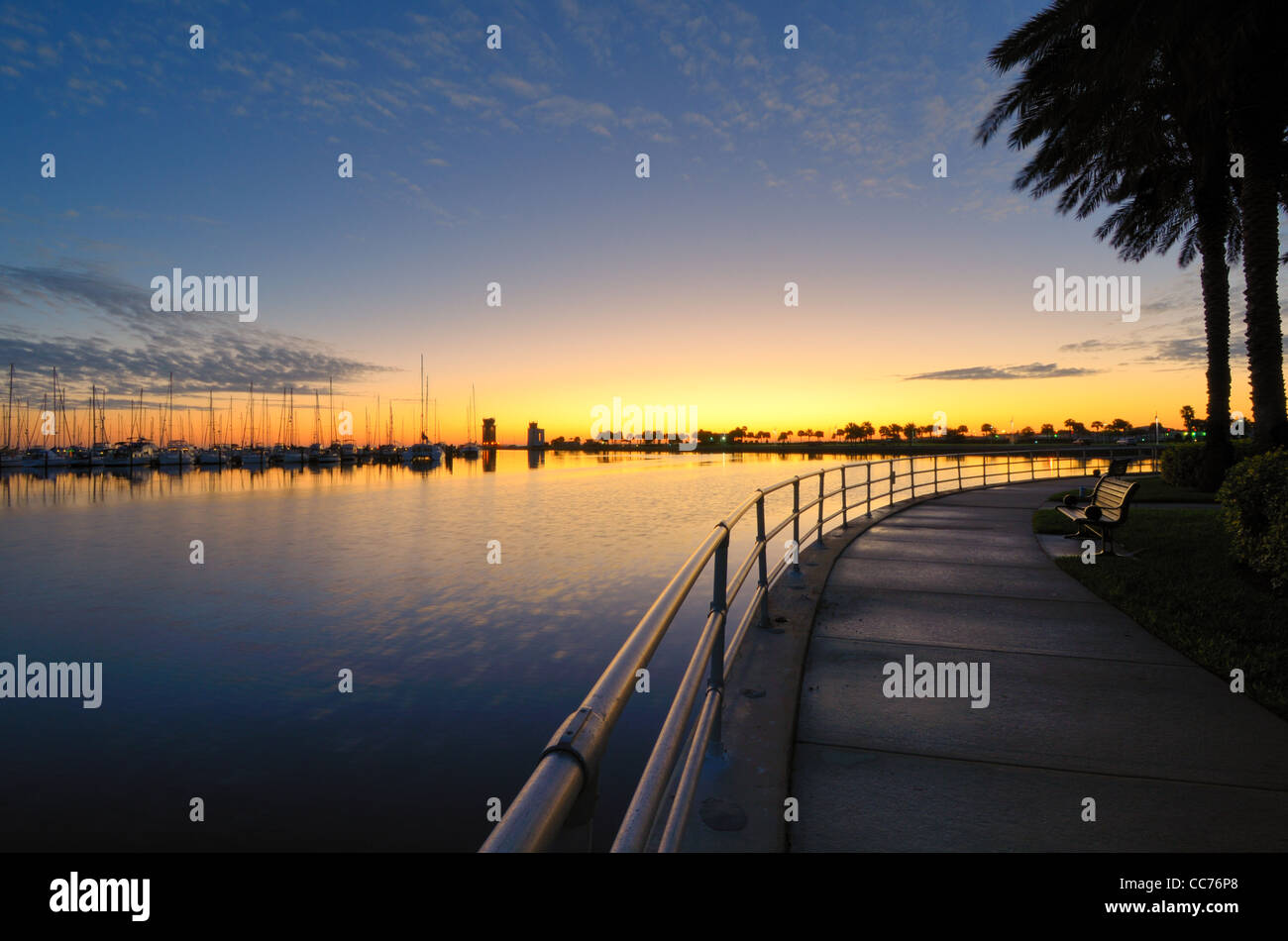 Wharf a sunrise a San Pietroburgo, Florida Foto Stock