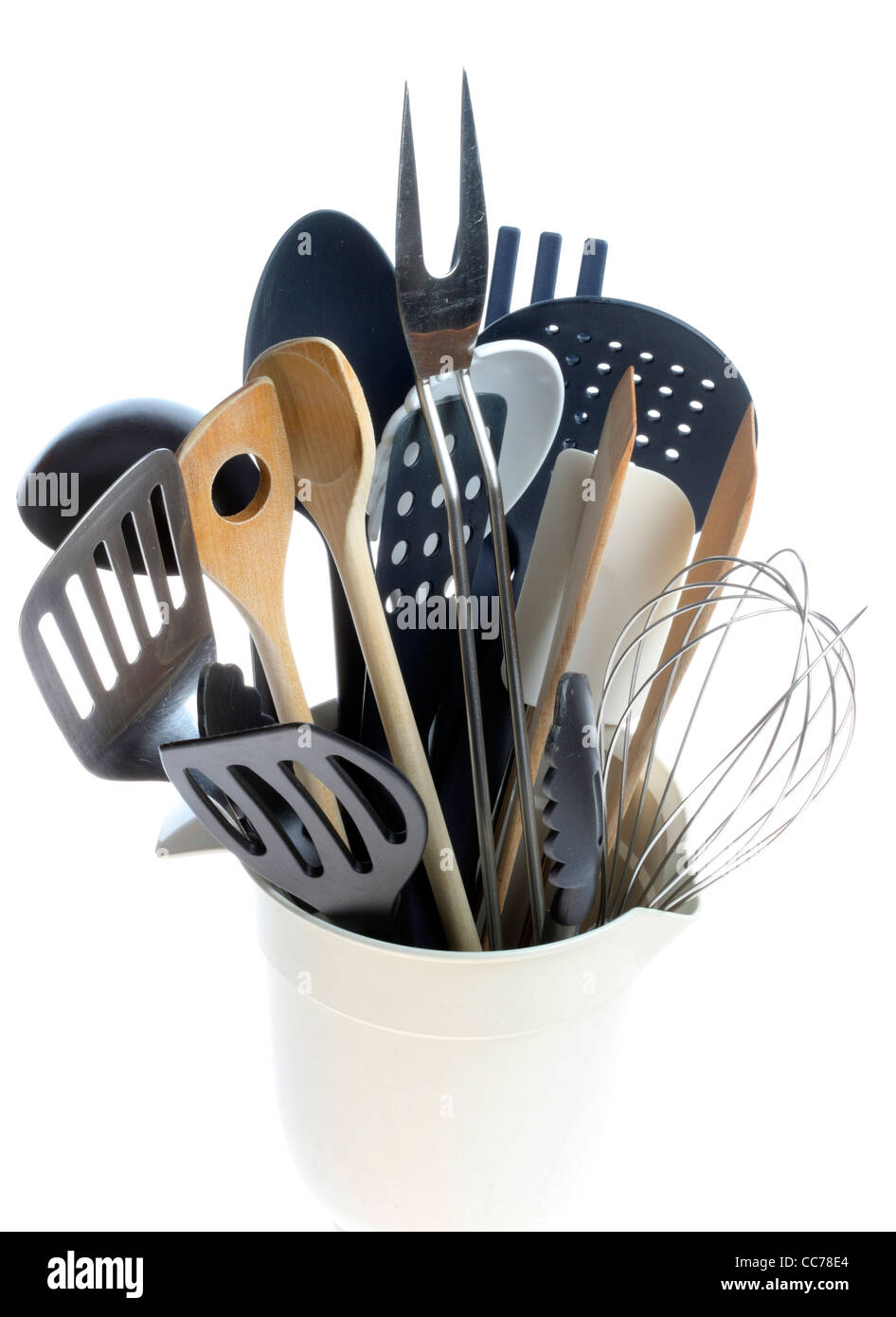 Vari tipi di utensili per la cucina, i dispositivi di cottura. Foto Stock