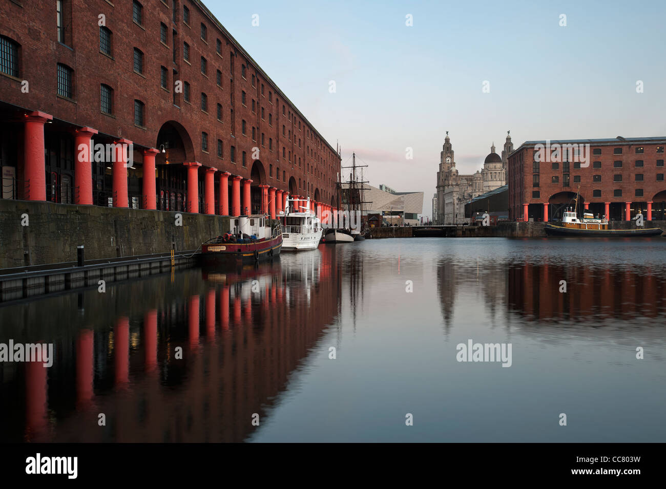 L'Albert Dock Liverpool Merseyside Regno Unito Foto Stock