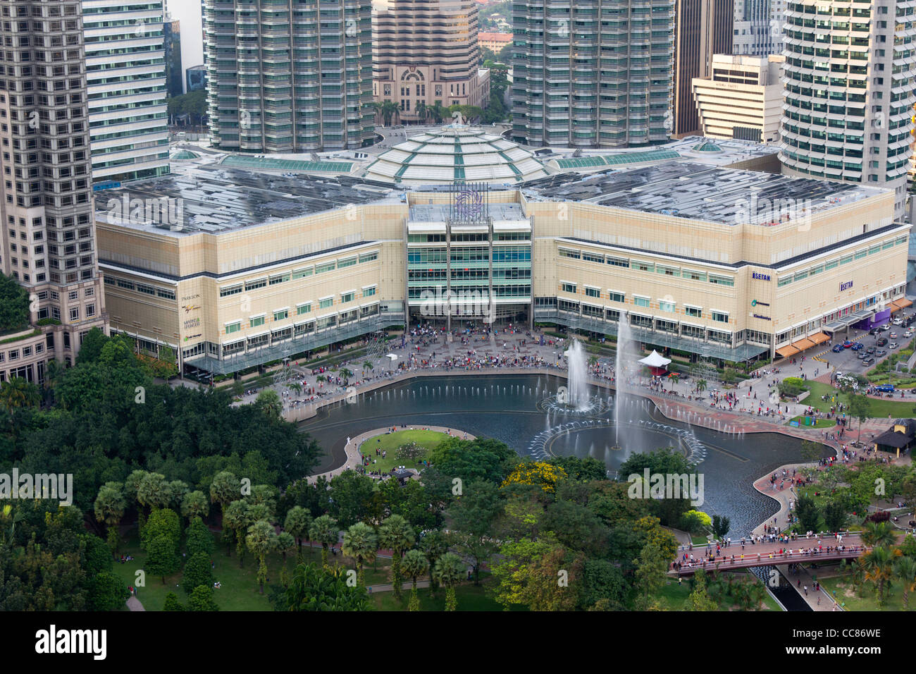 Suria Mall e del Parco KLCC Kuala Lumpur in Malesia Foto Stock