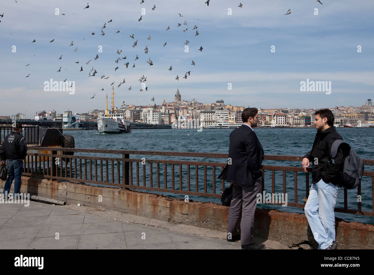 Fronte mare lungo il Golden Horn - Istanbul, Turchia Foto Stock