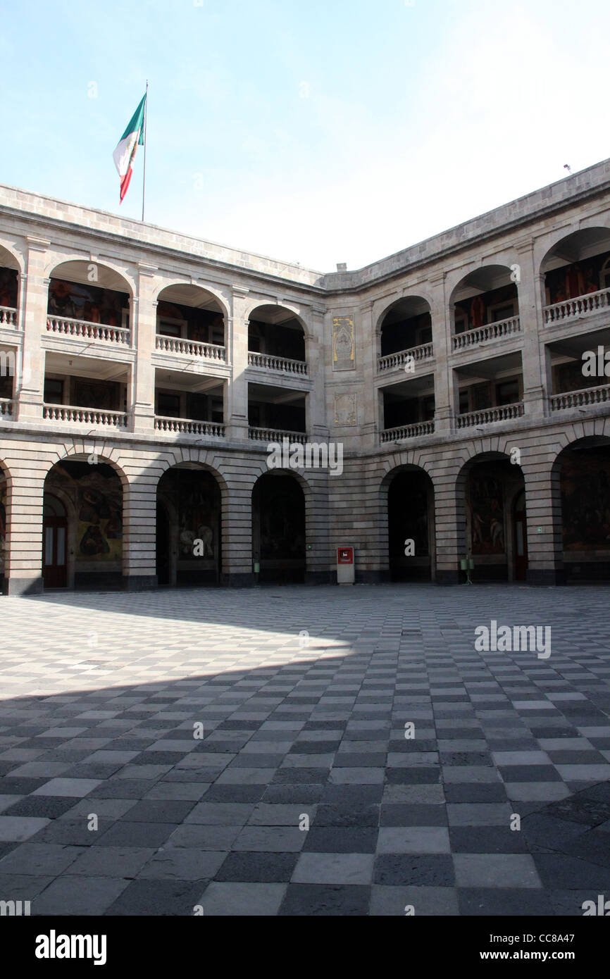 Murali di Diego Rivera in il segretario della Pubblica Istruzione edificio nella città del Messico. Foto Stock