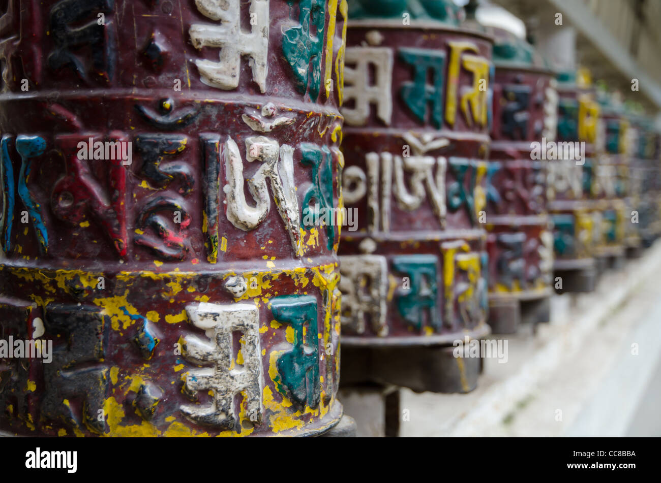 Ruote della preghiera nei templi di Kathmandu, Nepal Foto Stock