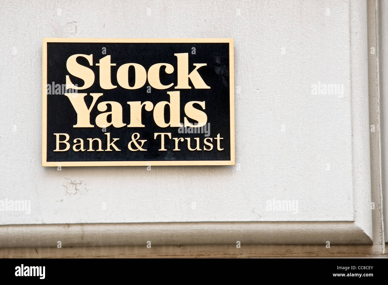 Segno quadrato sulla parete di uno Stock Yards Bank & Trust Building a Cincinnati, Ohio Foto Stock