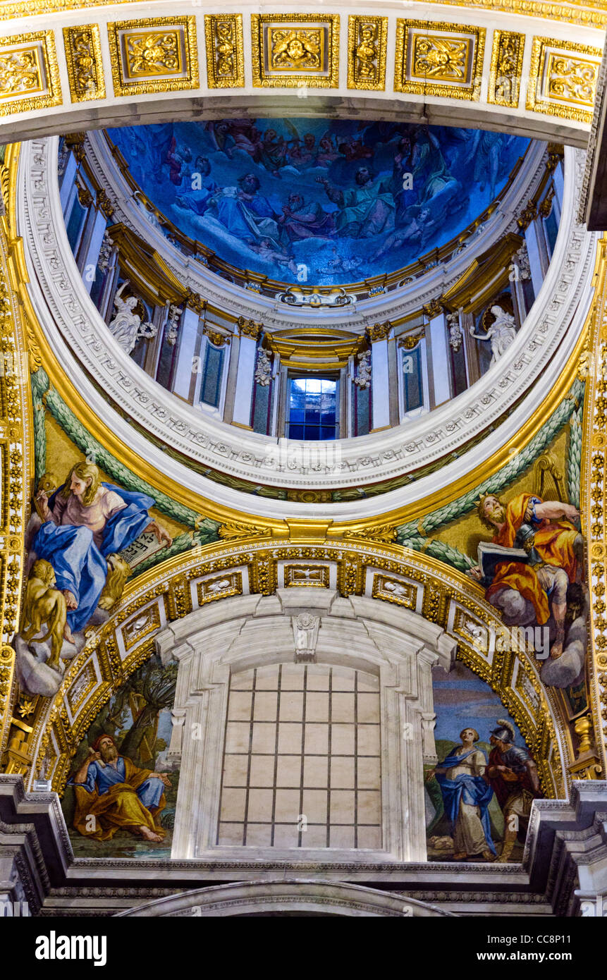 Interno della Basilica di San Pietro - Città del Vaticano Roma Italia Foto Stock