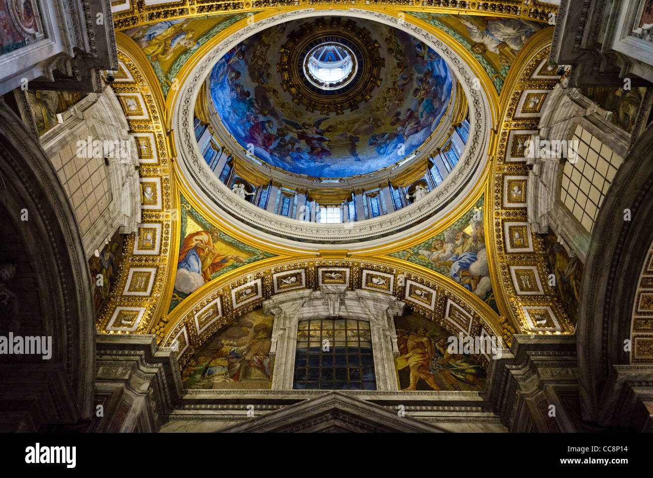 Interno della Basilica di San Pietro - Città del Vaticano Roma Italia Foto Stock