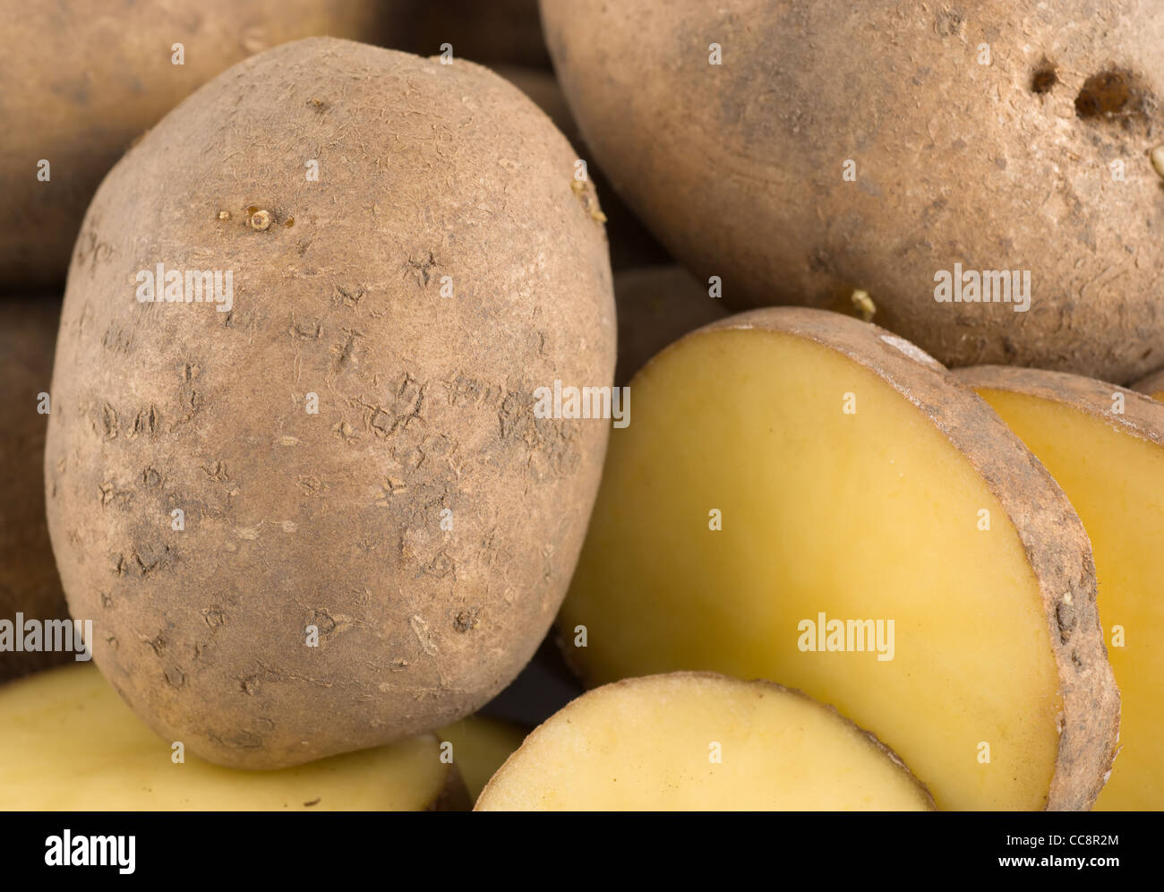 Un grande gruppo di oggetti di materie di patate Foto Stock
