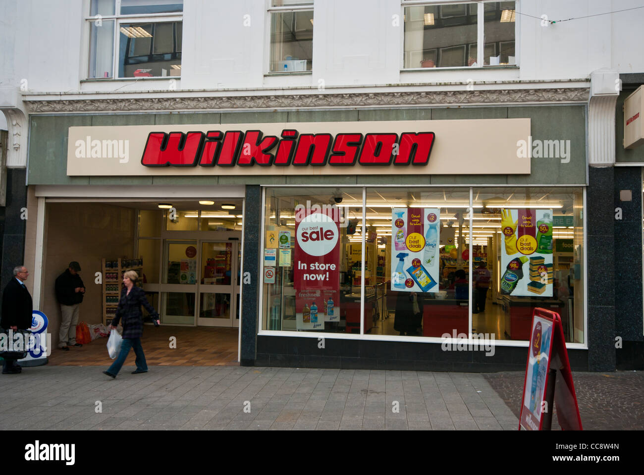 Wilkinson Shop UK Wilkinsons High Street negozi Foto Stock