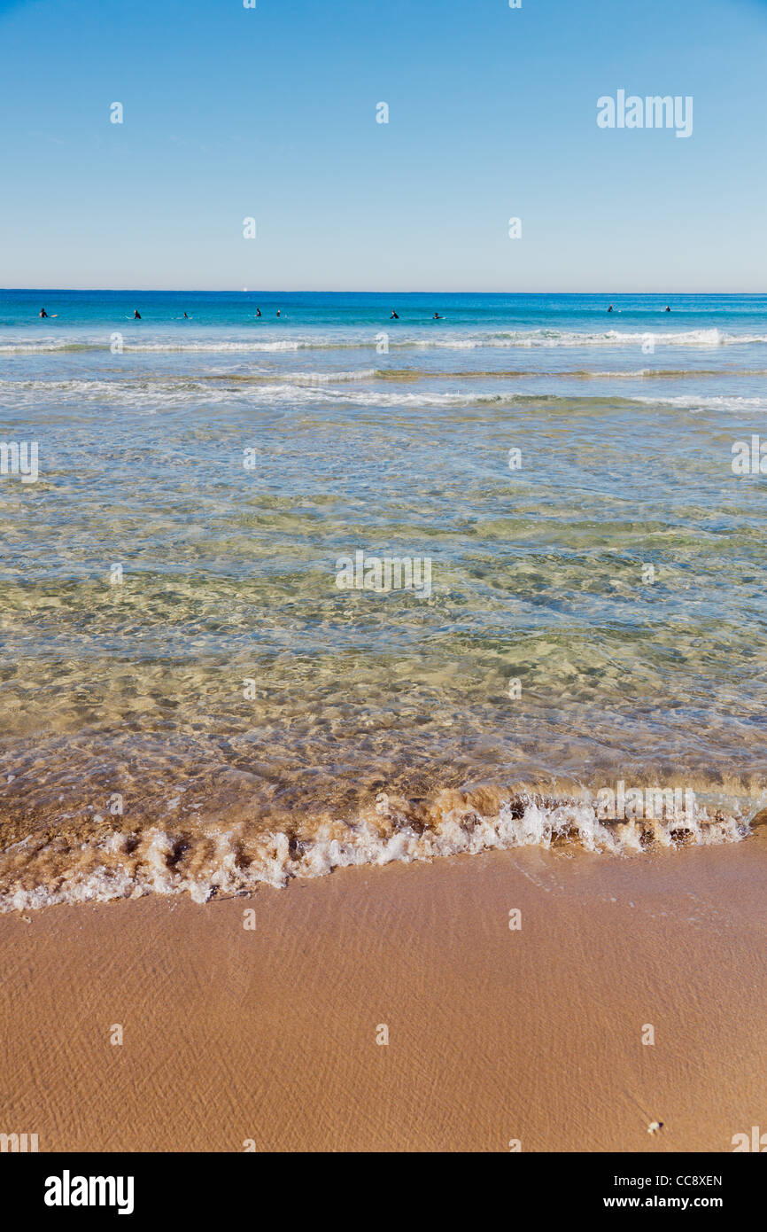 Le onde a Bondi Beach a Sydney Foto Stock