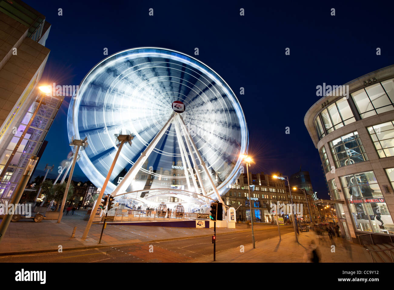 La ruota del pubblico di Manchester ruota panoramica Ferris in Exchange Square. Foto Stock