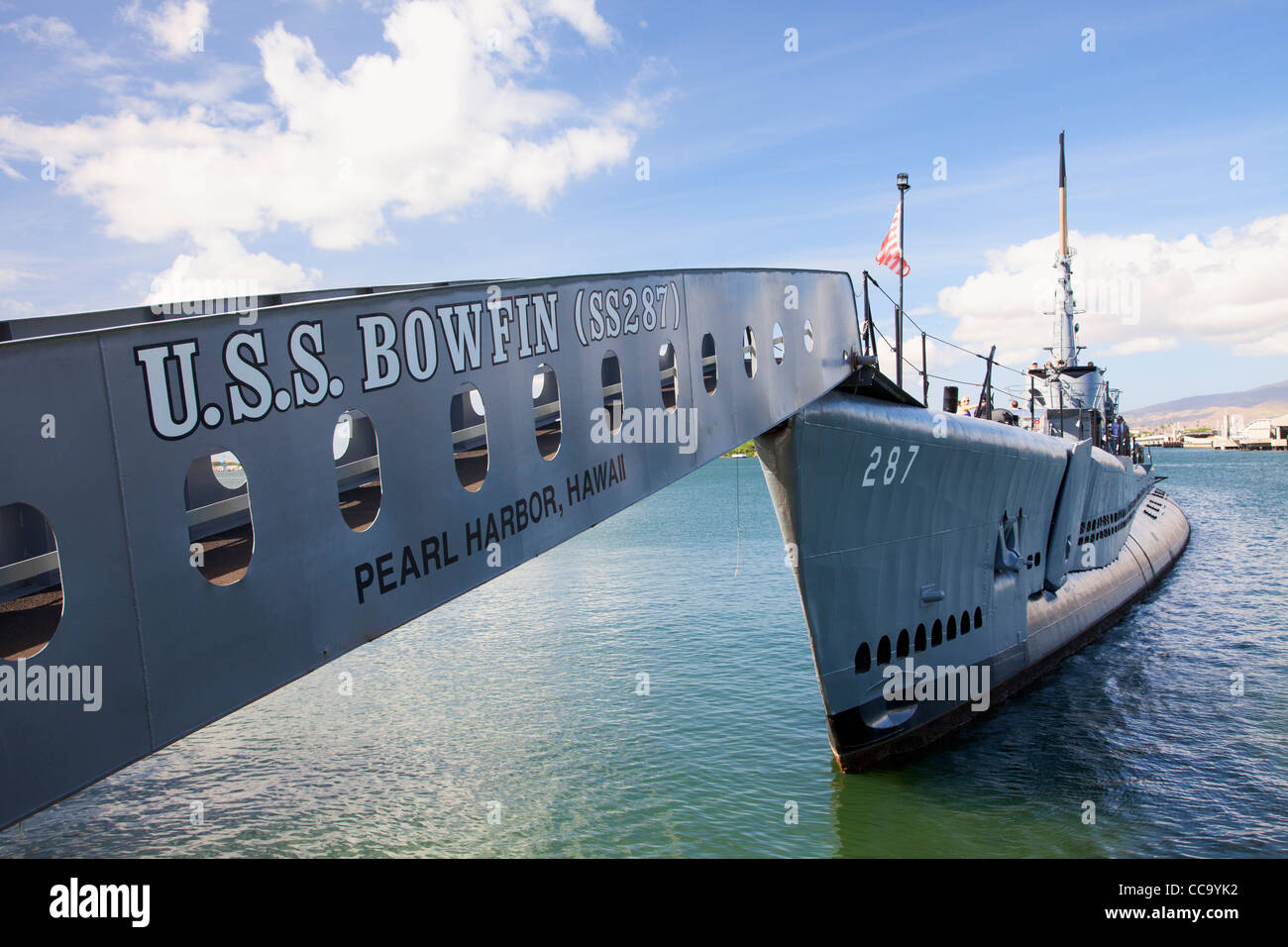 Sommergibile USS Bowfin presso la USS Arizona Memorial, Pearl Harbor, Honolulu, Hawaii. Foto Stock