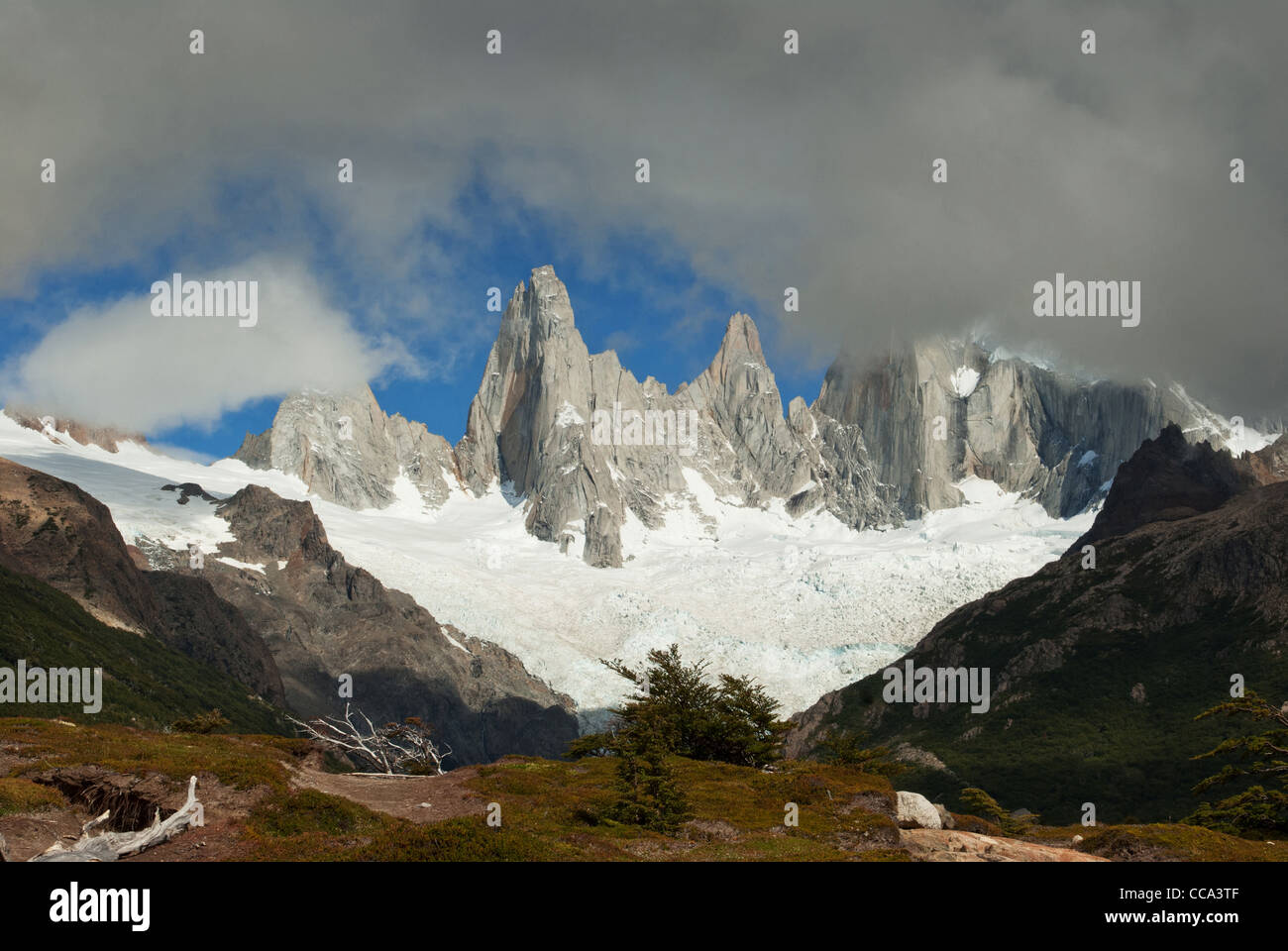 Giorni di trekking fino a viste del monte Fitz Roy. Foto Stock Giorni di trekking fino a viste del monte Fitz Roy. Foto Stock
