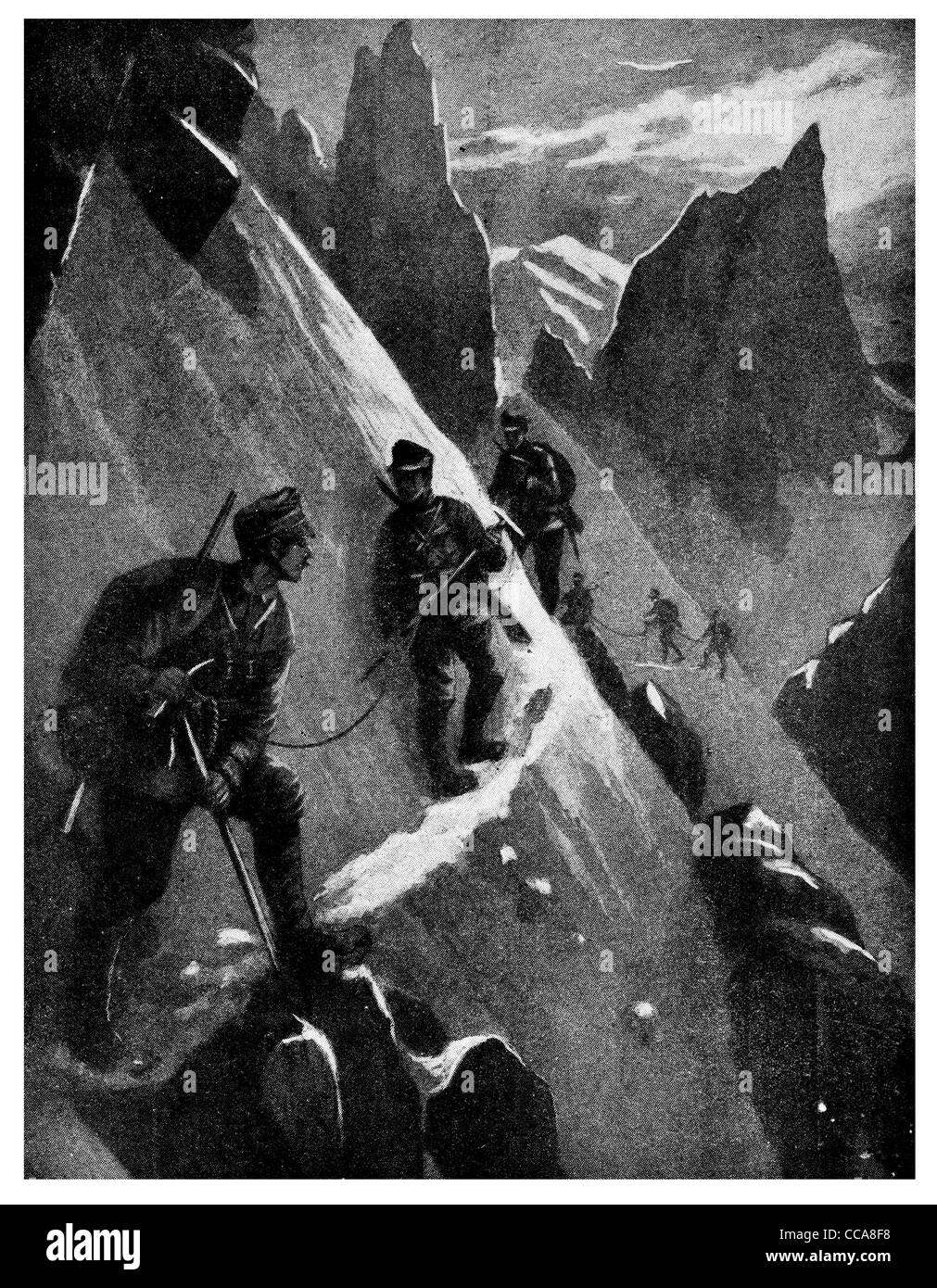 1916 Alpenstock funi esperto alpinista ronda notturna di montagna dolomiti neve ghiaccio rock scogliera arrampicare Climber Foto Stock