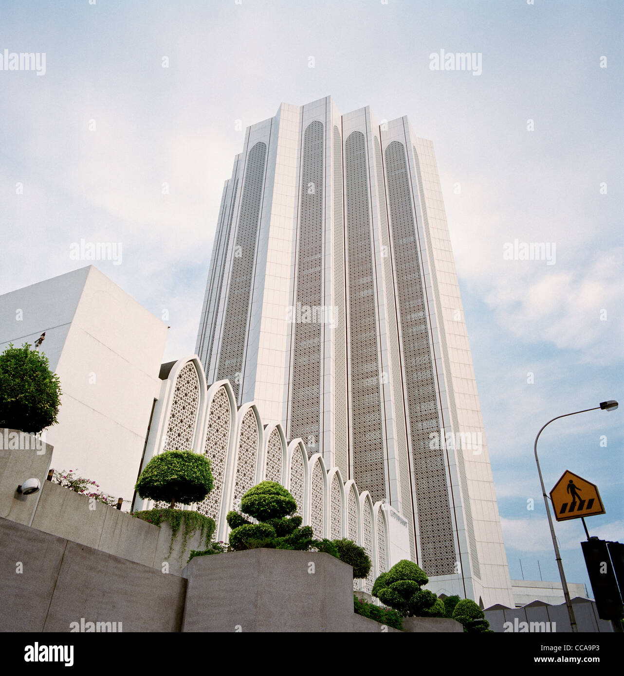Architettura moderna del Dayabumi Complex building a Kuala Lumpur in Malesia in Estremo Oriente Asia sud-orientale. Viaggiare Foto Stock