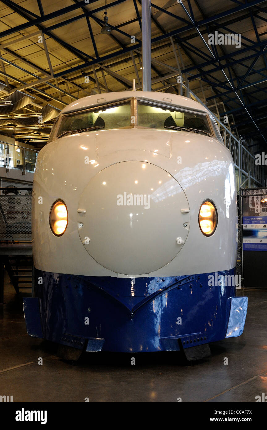 Shinkansen auto leader 22-141, 'bullet train', costruito da West Japan Railways, 1976, ritirati dal servizio nel mese di ottobre 2000 Foto Stock