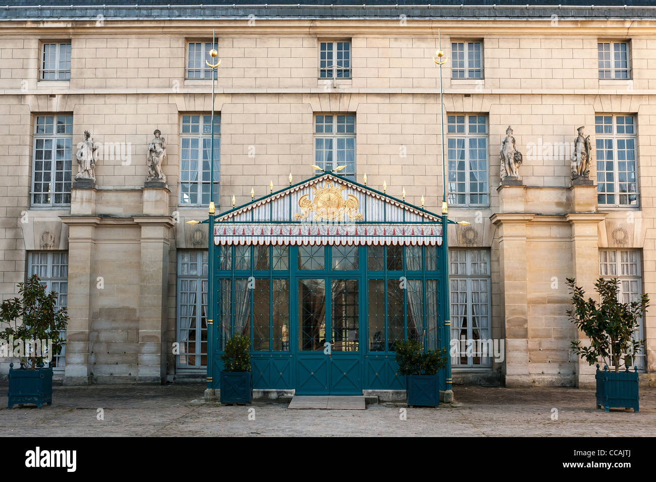 Ingresso al Château de Malmaison, ex casa di Joséphine de Beauharnais, Francia Foto Stock