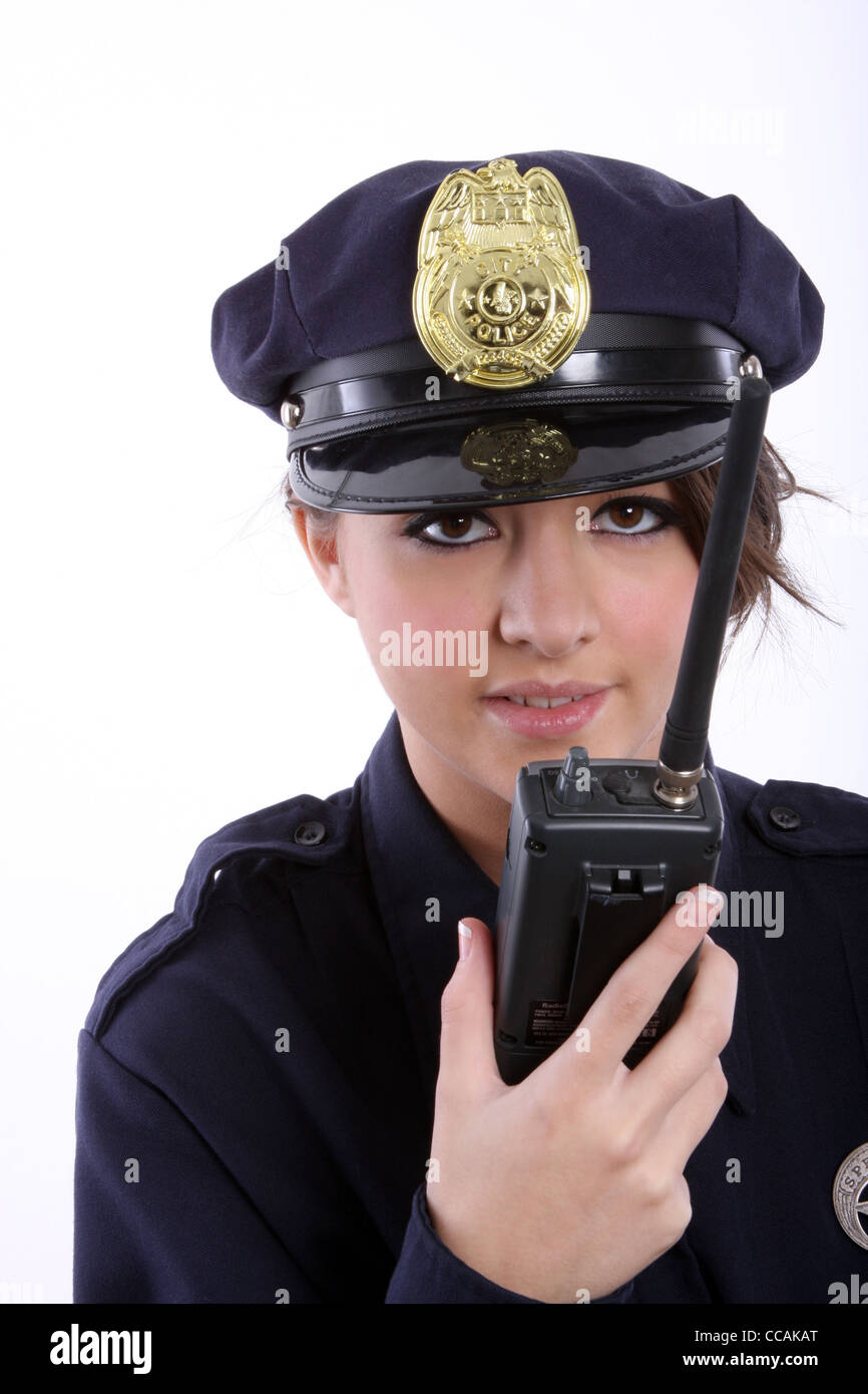 Una giovane donna di polizia Foto Stock