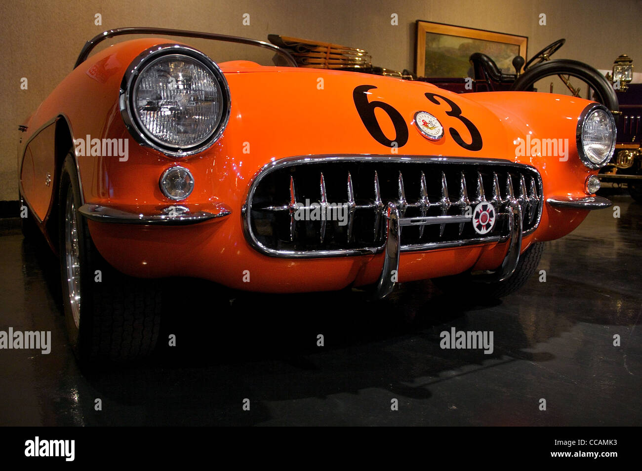 Un classico auto sul display in Automobile Museum presso il museo del patrimonio e giardini Foto Stock