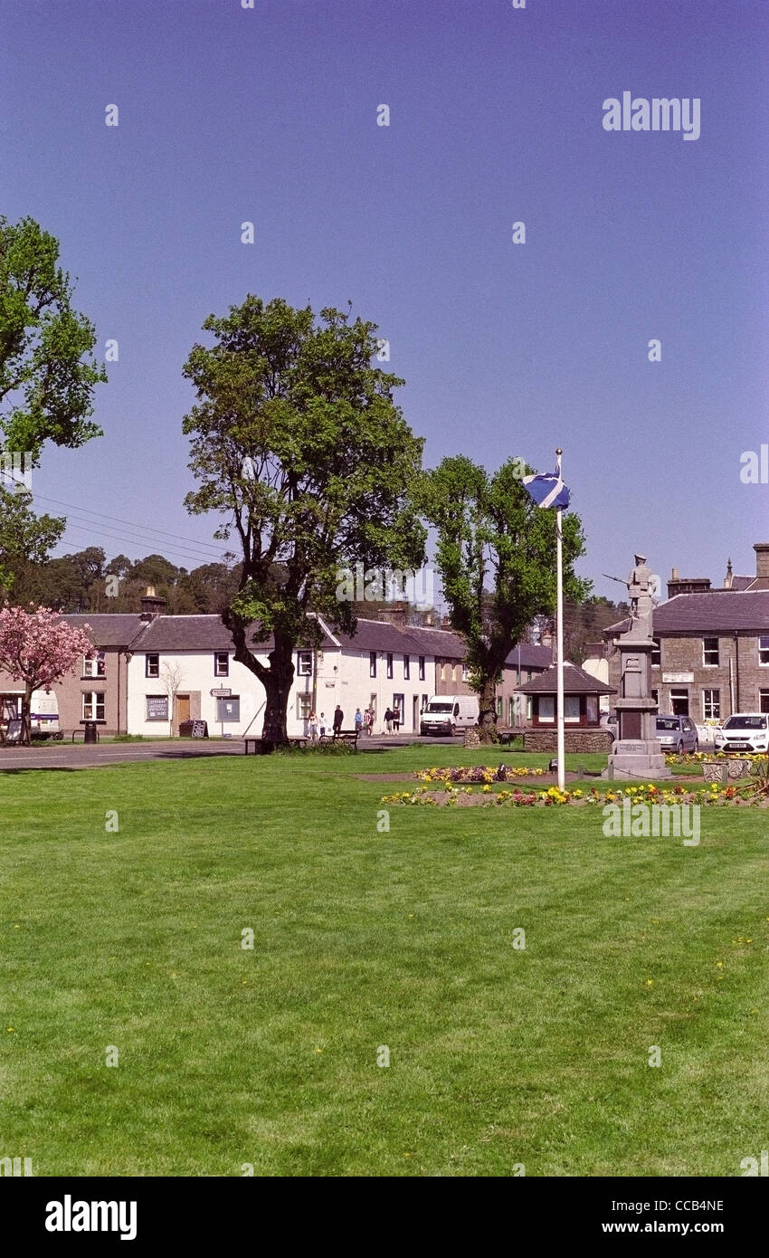 Villaggio di Newcastleton o Copshaw Holm, frontiere, Scozia in Primavera Foto Stock
