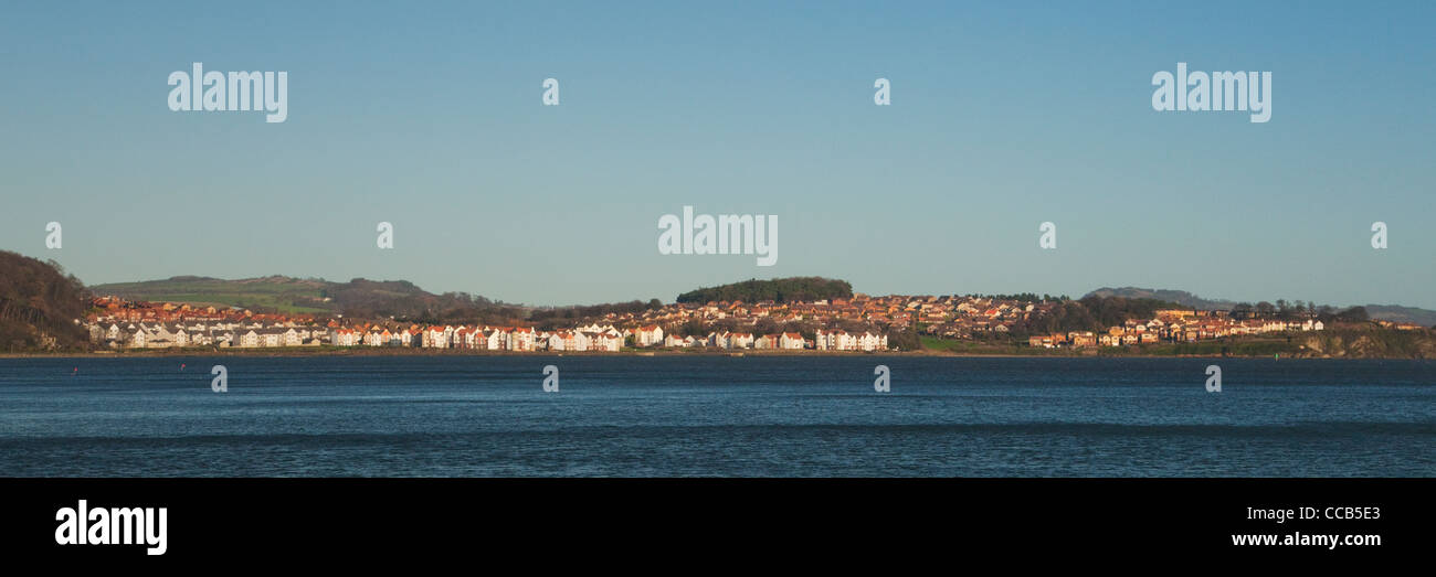 Dalgety Bay attraverso il Fiume Forth Foto Stock