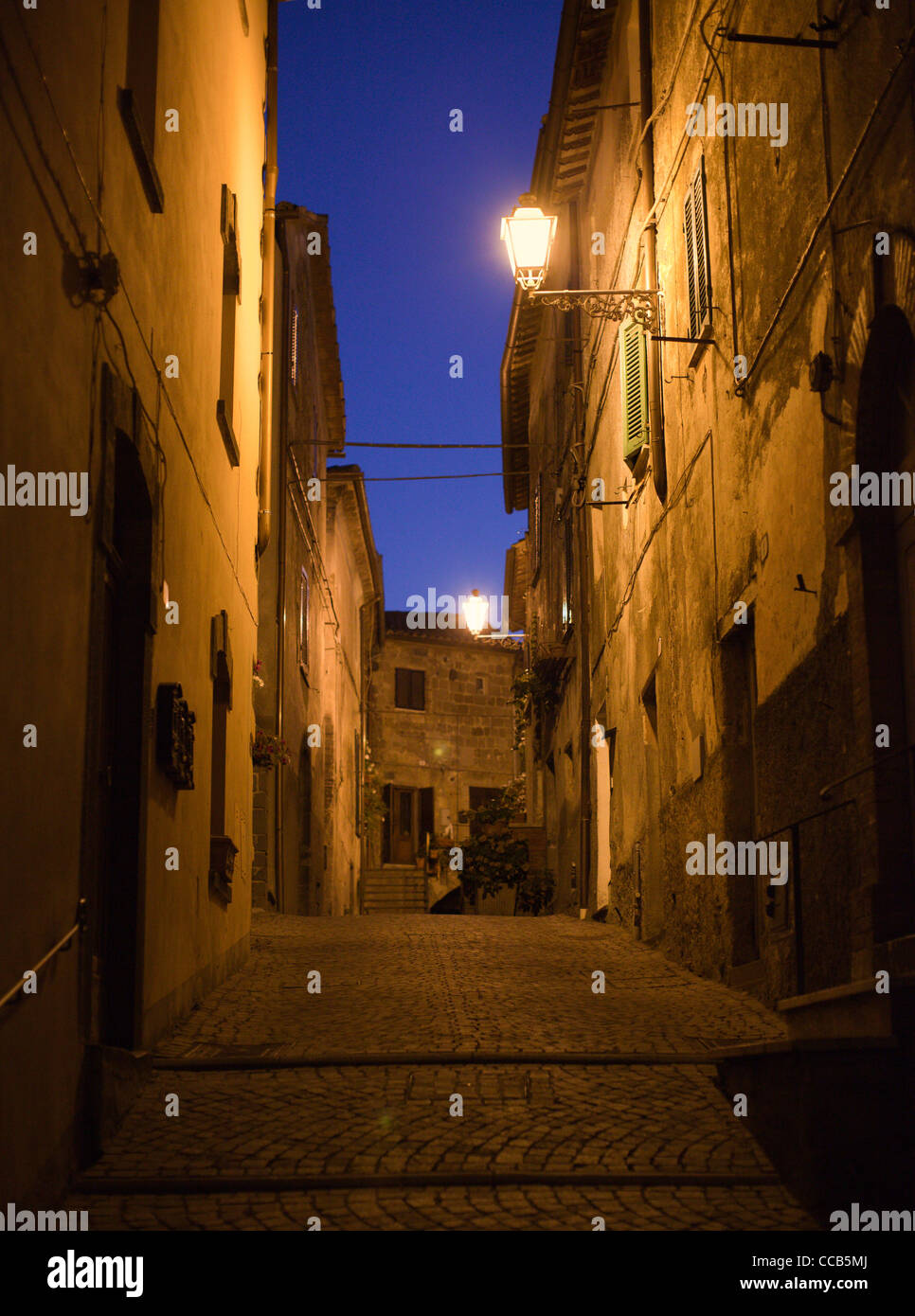 La serata tranquilla strade di Orvieto. Umbria, Italia. Foto Stock
